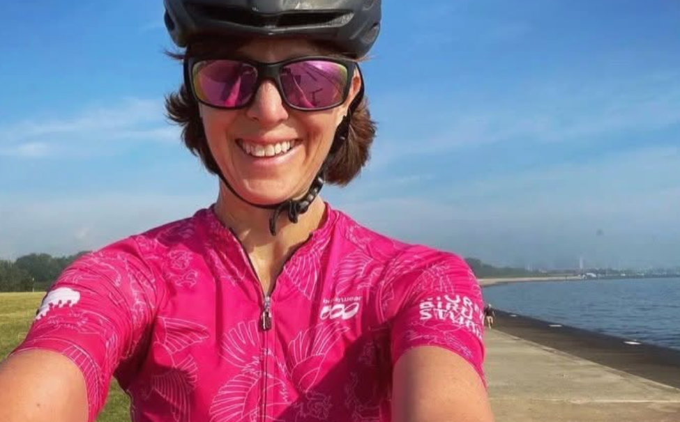 Ellie Thompson Chicago IL Obituary, Death – Morning Bird Studio Mourns